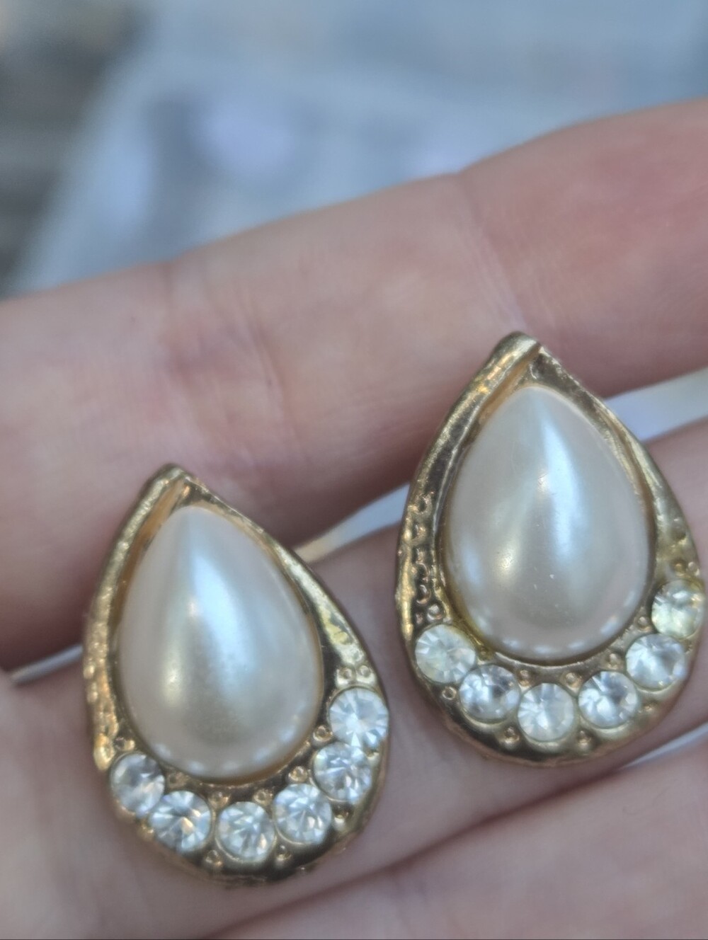 Vintage Faux Pearl Rhinestone Gold Tone Teardrop Pierced Statement Earrings